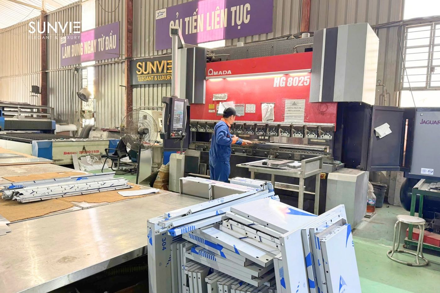 Xưởng dập chấn CNC Sunvie